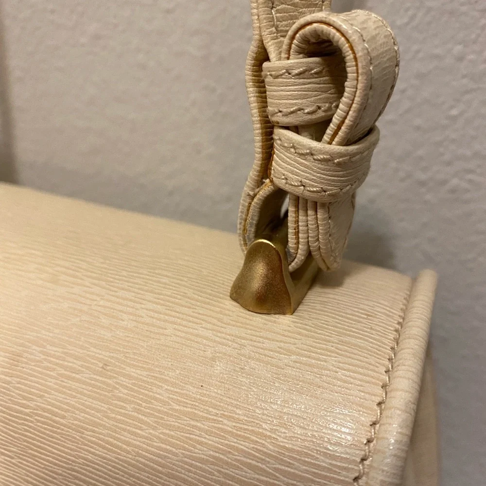 Barry Kieselstein-Cord  cream colored leather shoulder bag signature Alligator - Picture 4 of 16